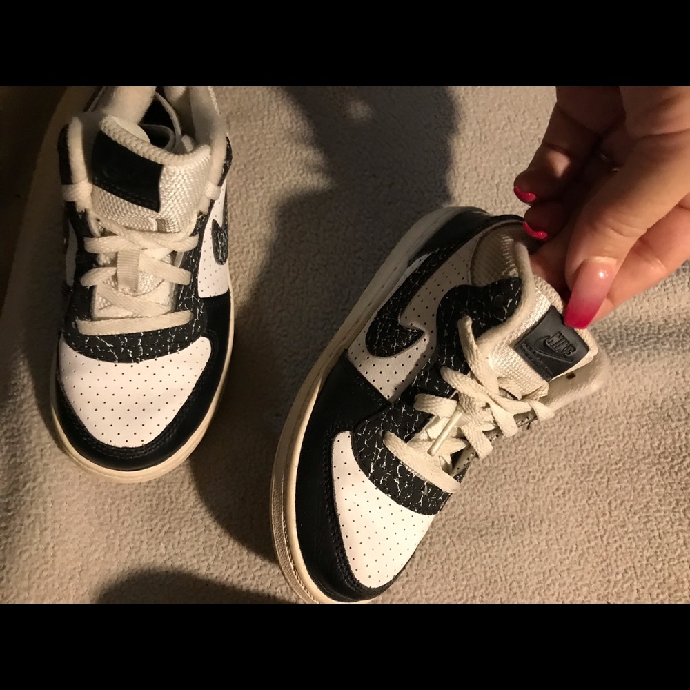 Nike - Picture 3 of 3